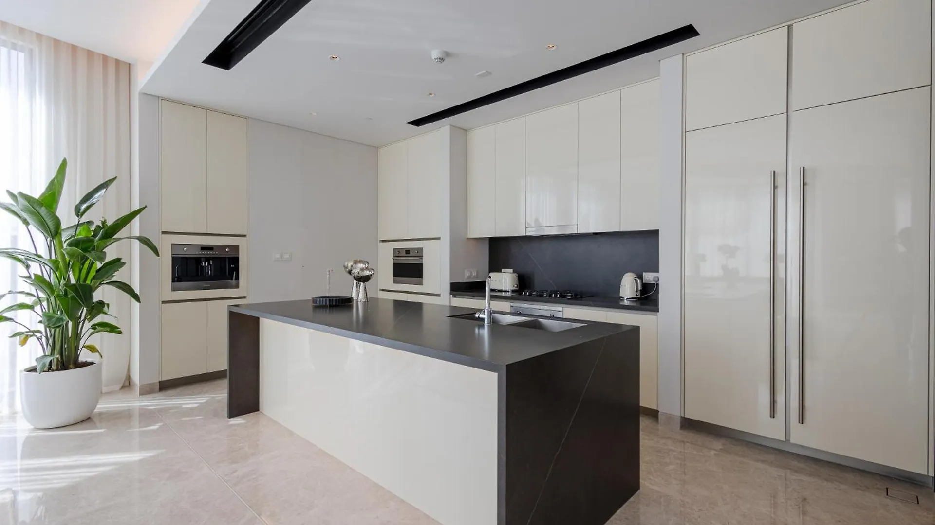 Ultra Luxury Penthouse At Il Primo Apartment Dubai